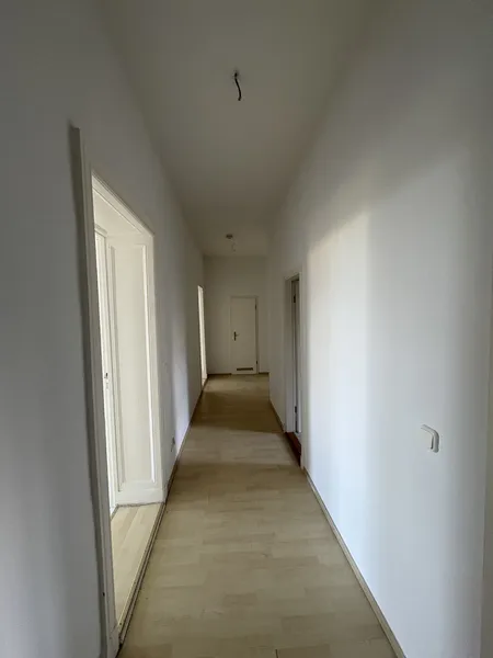 Wohnen mit Charakter: 3-Zimmer-Altbau in Lichtenberg — photo 1